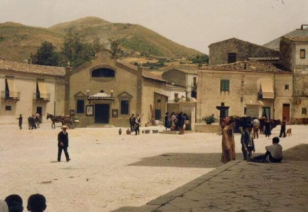 Affittacamere La Cartiera Palazzo Adriano المظهر الخارجي الصورة